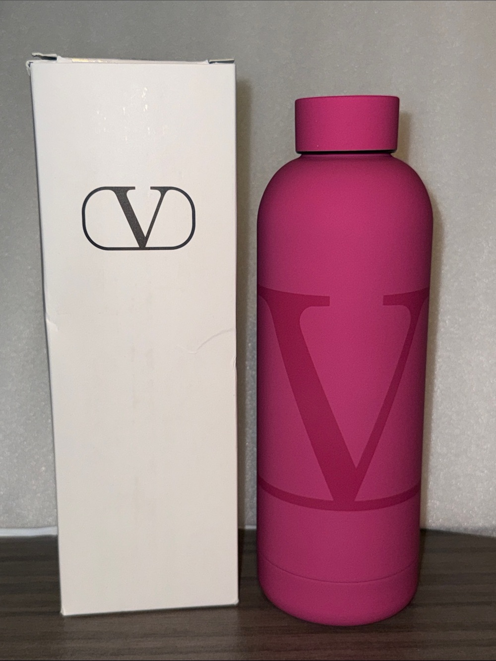 BNIB GWP Valentino Beauty stainless steel water bottle